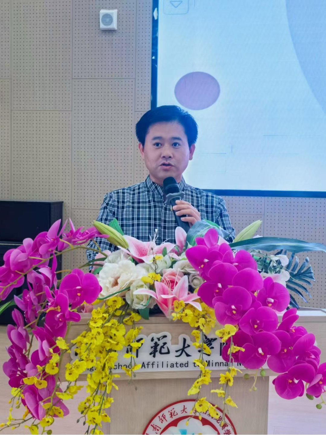 timg (1).jpg 图片